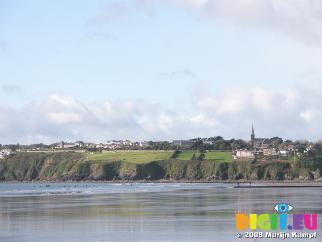 JT00875 Surfclass at Tramore beach